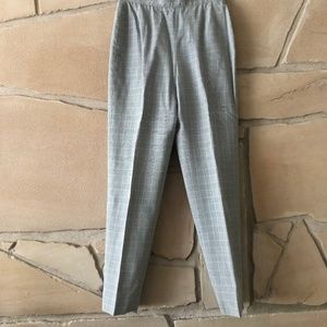 Ungaro women's size 8/42 petite grey/blue/cream lined wool-blend plaid pants